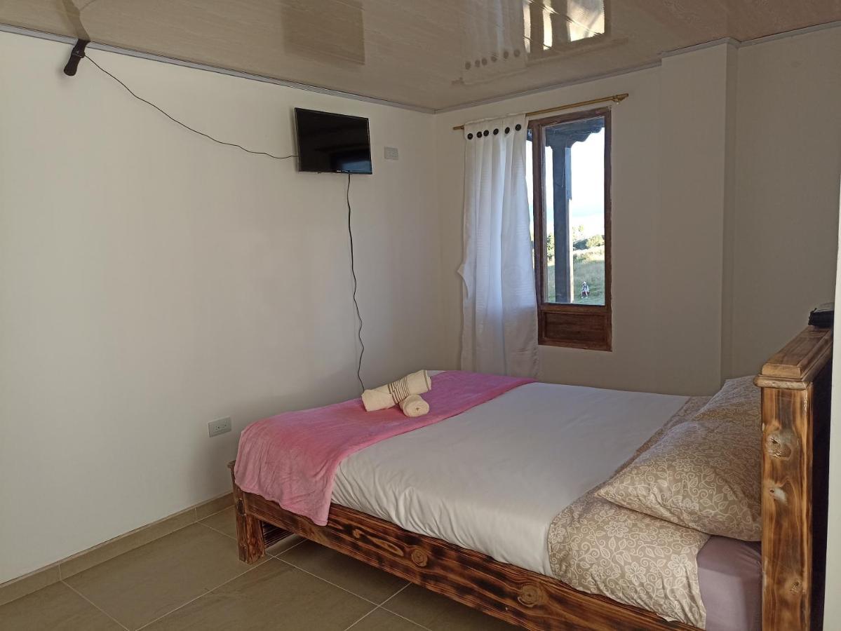 Hotel Tota Eliseo Playa Blanca Lago De 托塔 外观 照片