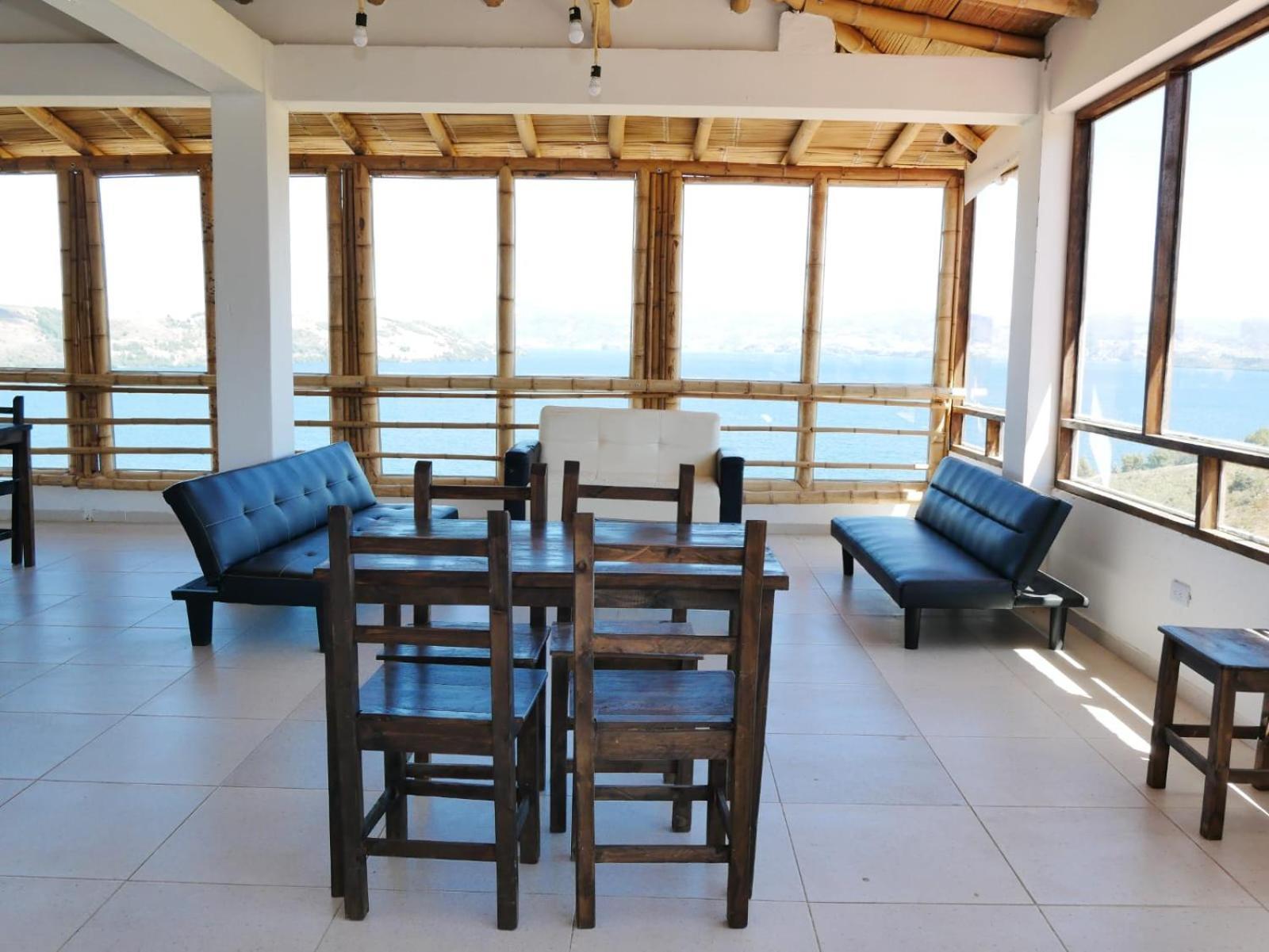 Hotel Tota Eliseo Playa Blanca Lago De 托塔 外观 照片
