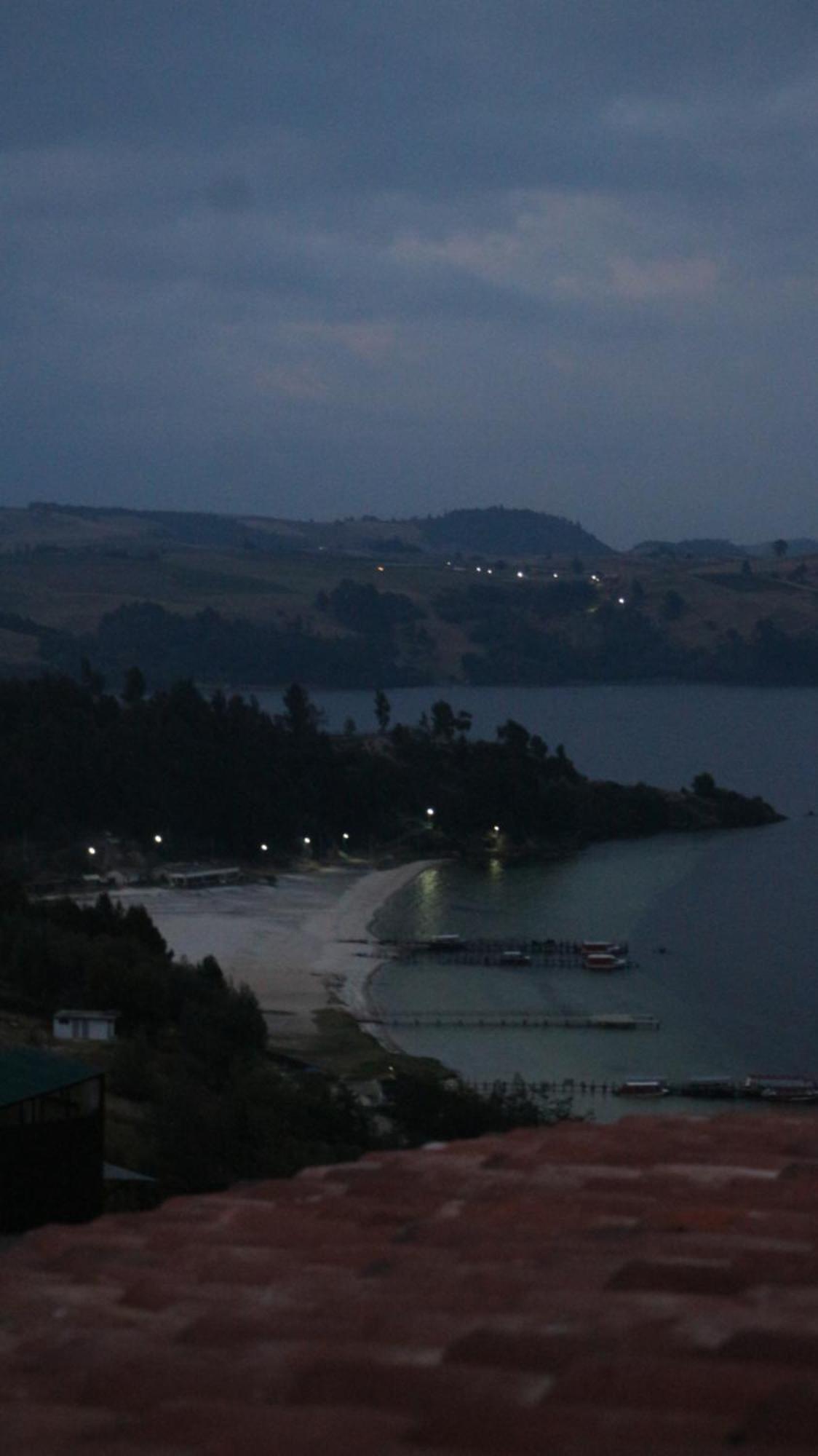 Hotel Tota Eliseo Playa Blanca Lago De 托塔 外观 照片